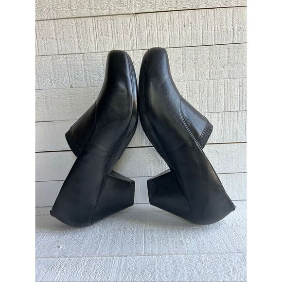Dansko Women’s Black Leather Wedge Slip-On Comfort Heels Size 40 - Picture 7 of 12